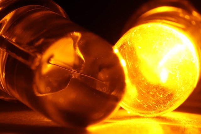 Led halogeny a reflektory Led halogeny a reflektory